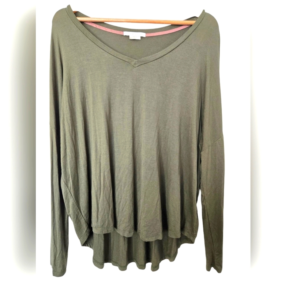 Marlow Olive Green V-Neck Women's Top Size XL